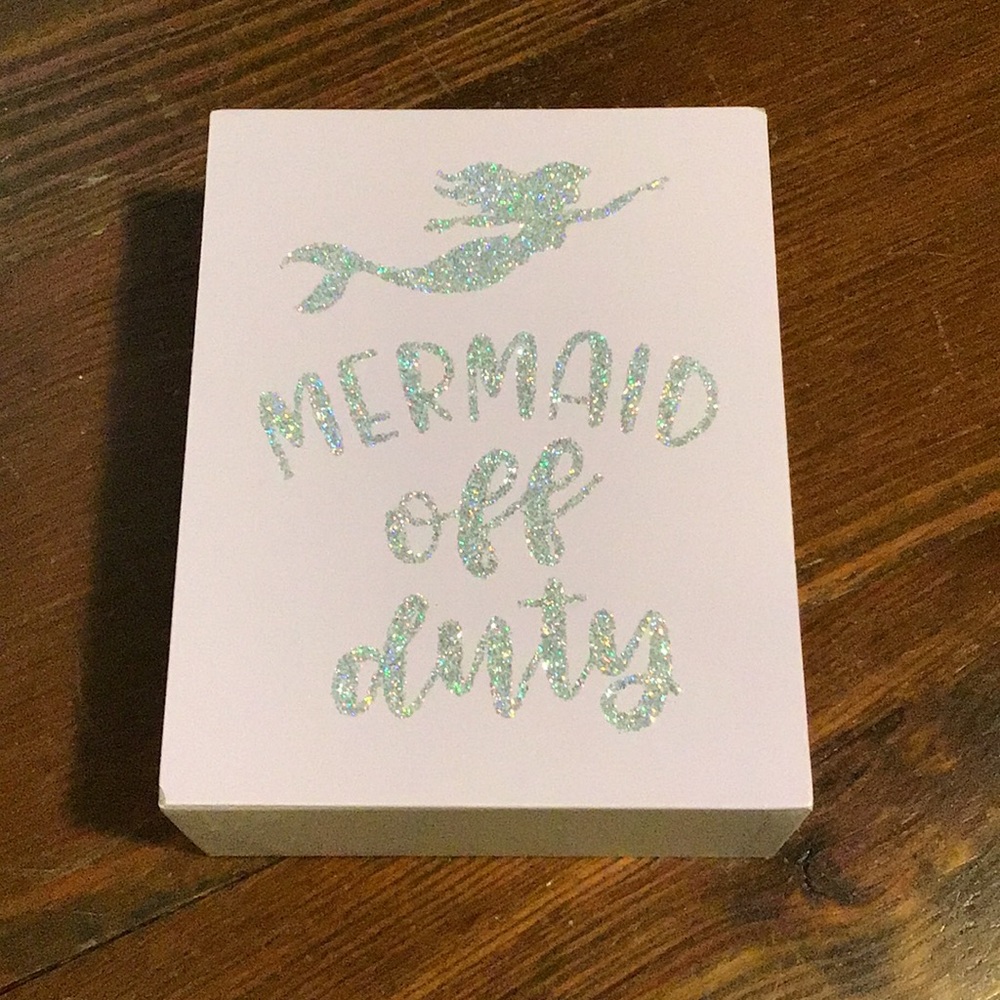 Super cute brand new desk accessory!